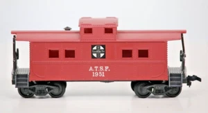 HO Scale ATSF 1951 Red Caboose 1:87 Gauge Railway Train Car - Picture 1 of 5