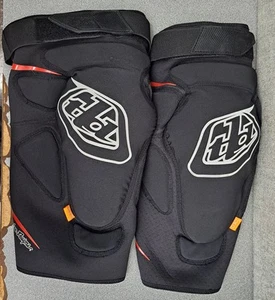 Troy Lee Designs Raid Knee Guard - Black, XL - Picture 1 of 2