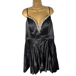 Embellished Deep-V Fit & Flare Cocktail Dress Rhinestone Trim Black 20 Prom - Picture 1 of 5