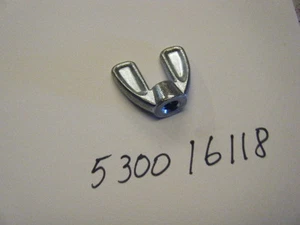 NUOVO DADO MANIGLIA DECESPUGLIATORE HUSQVARNA P/N 530016118 - Foto 1 di 1
