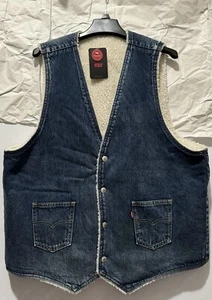 Levi’s Reversible Sherpa Vest - Men's Large | Medium Indigo Worn In, Medium Wash - Picture 1 of 5
