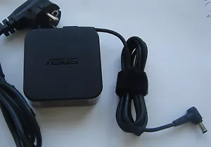 Caricatore Originale ASUS UX501JX 19V 4.74A 90W 4.5mm Pin Genuino Nuovo - Picture 1 of 3