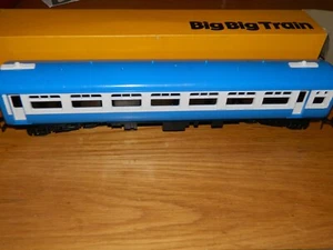 VINTAGE TRI-ANG O GAUGE BIG BIG TRAIN COACH VGC 2 - Picture 1 of 4