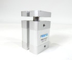 FESTO ADNGF-20-10-P-A Kompaktzylinder | 554221 | C108 | pmax. 10 bar | Pneumatik