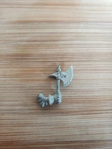 Orc E  Morglum Necksnapper Warlord metal Right Axe Arm Part  Warhammer Fantasy - Picture 1 of 10