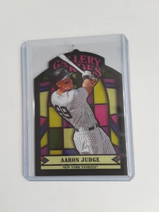 Topps Gallery of Heroes 2022 Aaron Judge Goh-8 Yankee 3 veces Jugador Más Valioso - Imagen 1 de 2