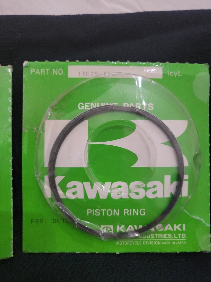 NUEVO KAWASAKI JETSKI JS550 ANILLOS DE PISTÓN O/S .5MM 13025-3703 Foto 1 de 2