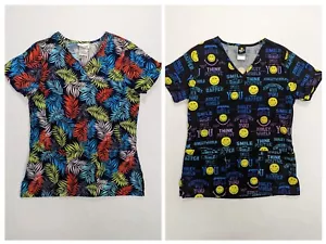 Womens Scrub Shirt Ferns Smile Face Scrubstar Smiley World Size XS Cotton Multi - Picture 1 of 17