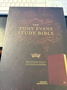 CSB Tony Evans Study Bible, Burgundy LeatherTouch, Black Letter, Study N .. NEW - Picture 1 of 5