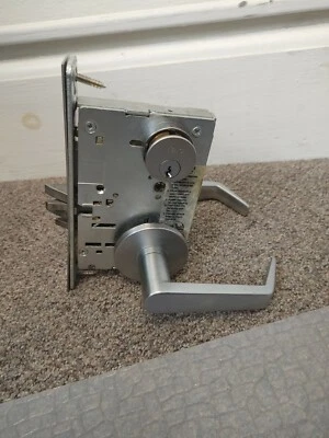 Cerradura de mortaja Yale 8847RL Augusta apartamento pasillo cerradura de puerta cromo satinado 626 Foto 1 de 4