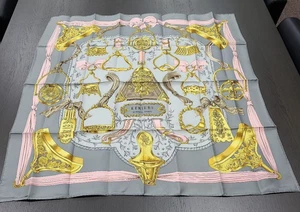 HERMES ETRIERS Carre 90 Silk 100% Scarf Gray Pink W/Tags Bag Unused. - Picture 1 of 16