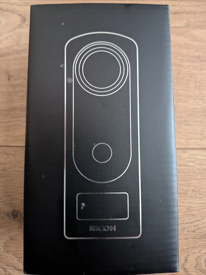 Cámara digital Ricoh Theta Z1 (51 GB) 4K 360 grados para todo tipo de clima Foto 1 de 1