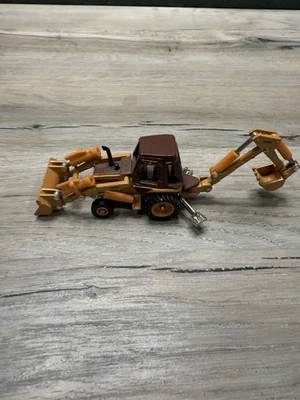 Vtg ERTL Case 580E Loader Backhoe, 1/64 Scale, Construction Collectible - Image 1 of 4