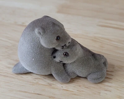 Vtg 1.75" FLOCKED SEAL & PUP Lot of 2 Mangelsens #918-76 Craft Figurine