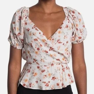 ASTR The Label NEW Floral Puff-Sleeve Surplice V-Neck Peplum Blouse Top Large - Picture 1 of 9