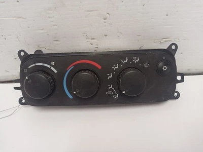 Control de temperatura del tablero P55056322AC de 2003 Dodge Dakota 7403764 Foto 1 de 4