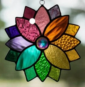 COLOUR SPECTRUM DAISY FLOWER Australian Stained Glass SUNCATCHER Mother's Day - Picture 1 of 18