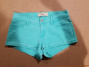 Hollister Women’s Short Shorts Size 5 /27W Distressed Green Denim Nwot - Picture 1 of 9
