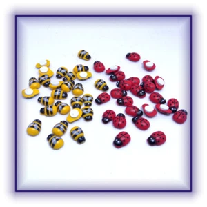 25 Stück Marienkäfer Bienen Deko selbstklebend Scrapbooking Basteln Holz Neu - Bild 1 von 3