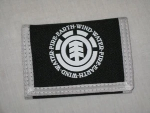 BNWT ELEMENT Elemental Trifold Coin Wallet Black White - Picture 1 of 2