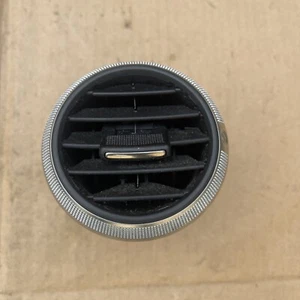 AUDI A3 2003-2012 SALPICADERO ORIGINAL VENTILACIÓN AIRE DELANTERO CROMO 8P0820901 8J0820901 - Imagen 1 de 7