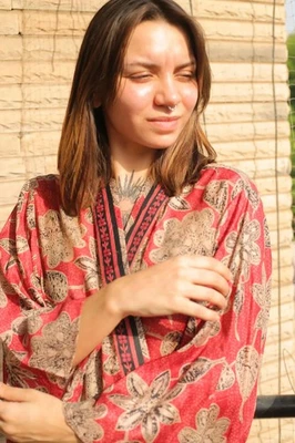 Midi Kimono Pure Silk Robe Knee Length Gown Silk Kimono Robe Red PS MKMO2060 - Image 1 of 4