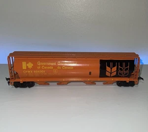 Bachmann HO CPWX 604301 Government of Canada / Canada Grain Hopper - Picture 1 of 7