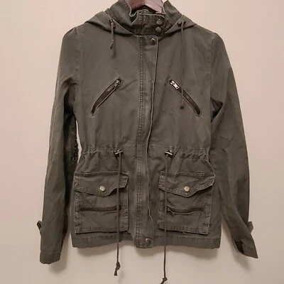 Romeo & Juliet Couture 女式小号绿色实用军用夹克镶嵌布贴 — 第 1/4 张图片