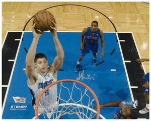 Nikola Vucevic Signed Orlando Magic 8x10 Photo (Fanatics & Steiner COA) - Picture 1 of 3