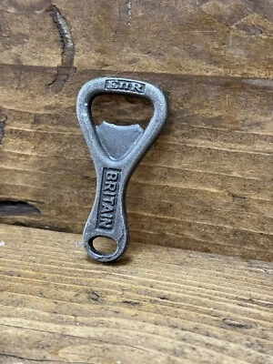 GREAT BRITAIN  Cast Iron Handheld Bottle Opener  Vintage Style Home Bar - Image 1 of 4