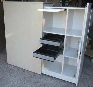 Steelcase Apothekerschrank - Bild 1 von 5