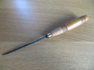 Vintage C. Hill Wood Carving Gouge Sweep #5 , Width 3 mm - Ready To Use - Image 1 of 4