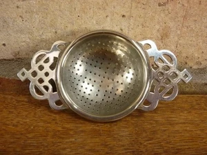 a nice Vintage tea strainer silver plated EPNS - Picture 1 of 1