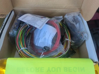 Painless Wiring 10104 12 Circuit Custom P/U Wiring Harness - Image 1 of 4