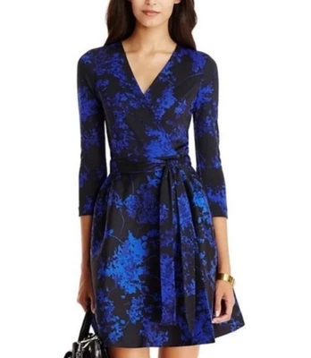 Diane Von Furstenberg DVF Valerie Size 8 Navy Floral Wool Silk Wrap Dress EUC - Image 1 of 4