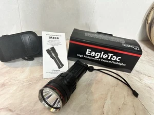 EagleTac M3C4 920 LED Torch Light - Picture 1 of 12