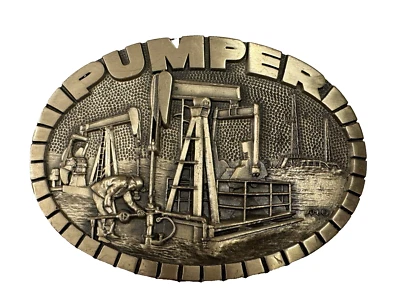 Hebilla de cinturón de cuello áspero con bomba de latón de diseño de premio vintage Foto 1 de 4