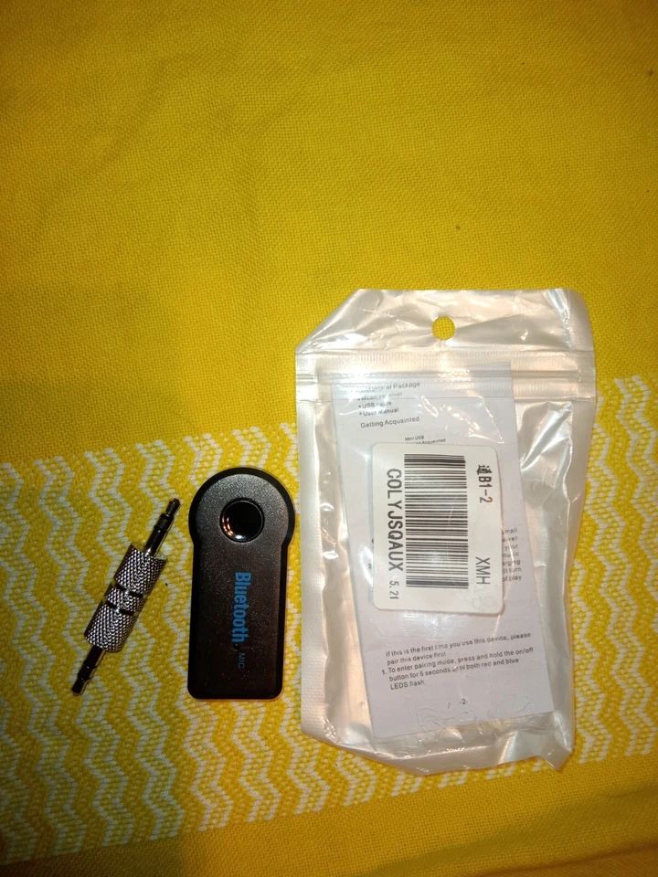  Kit de voiture mains libres bluetooth-noir neuf  - Photo 1/1