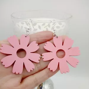 large pastel pink wooden flower earrings big daisies summer jewellery handmade - Picture 1 of 8