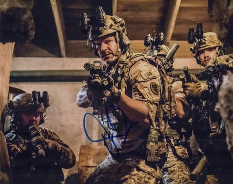 David Boreanaz (Seal Team) signed 8x10 photo Cover