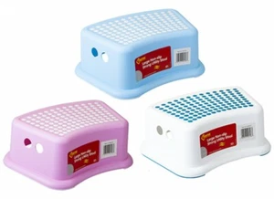 Plastic Step Stool Strong Anti Slip Kid Toilet Sink Bathroom Portable Bath Bench - Picture 1 of 8