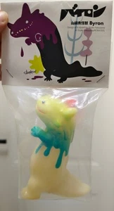 Byron Shoko Nakazawa Vinyl Figure Thailand Limited H10CM Sofubi - Foto 1 di 2