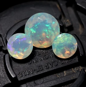 3.1 Cts 3 Pcs Lot Natural AAA Flashy Rainbow Fire Faceted Ethiopian Opal Round - Picture 1 of 10