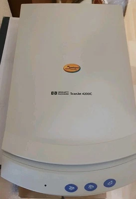 HP ScanJet 4200c Scanner - Bild 1 von 3