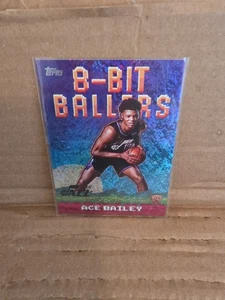 Baloncesto Topps 2025-26 - Ballers de 8 bits #8B-35 Ace Bailey (RC) Holo Foil - Imagen 1 de 4