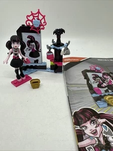 Mega Bloks Construx Monster High Draculaura Booo-tique Shopping (DYL02) - Picture 1 of 12