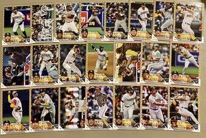 San Diego Padres 2023 Topps Serie 1 & 2 GOLD STAR Team Set (22 Karten) Soto+ - Bild 1 von 1