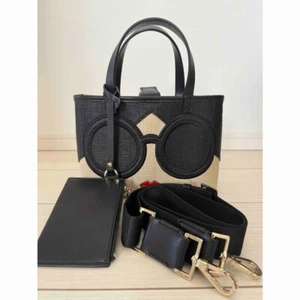 Alice + Olivia Stacey Face Tasche mit Schultergurt Crossbody Stace - Bild 1 von 4
