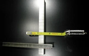 Grapas de alambre fino corona calibre 22 3/8"" de 1/2"" de largo (acero inoxidable) (10.000 piezas/Bx) - Imagen 1 de 1