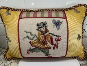 Nadelkissen 15 x 10 Mädchen spielt Flöte Schmetterlinge gelb 123 Kreationen - Bild 1 von 8